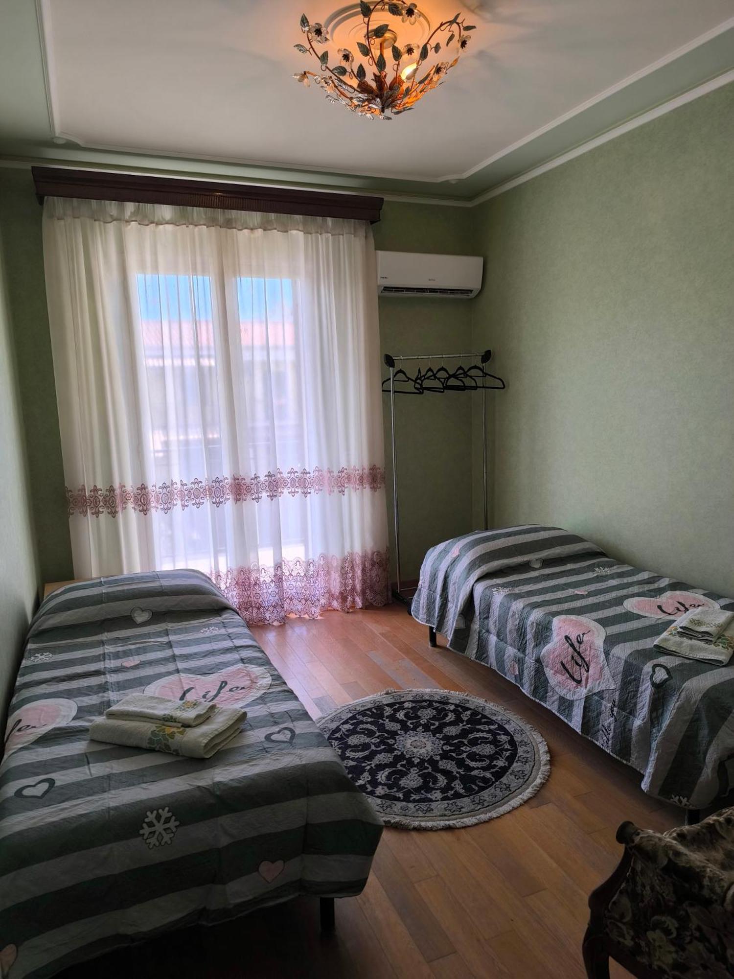Bed & Breakfast Kalinka Bed and Breakfast Motta SantʼAnastasia Εξωτερικό φωτογραφία